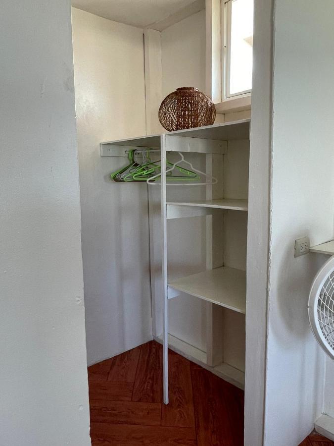 Christina'S Guest House Official جزيرة ليتل كورن المظهر الخارجي الصورة