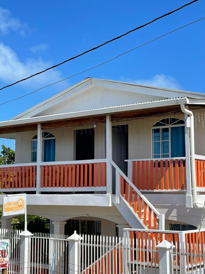 Christina'S Guest House Official جزيرة ليتل كورن المظهر الخارجي الصورة
