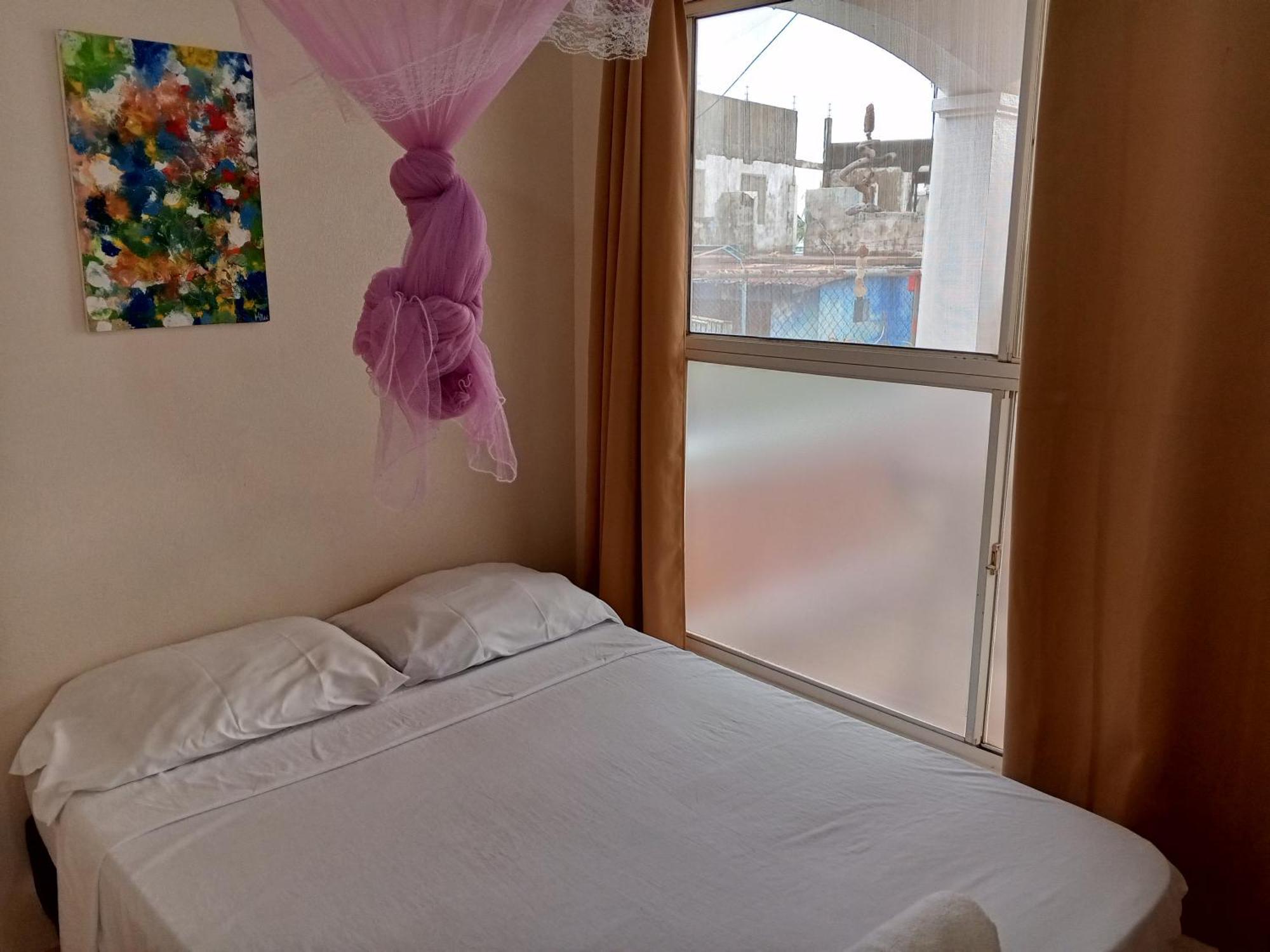 Christina'S Guest House Official جزيرة ليتل كورن المظهر الخارجي الصورة